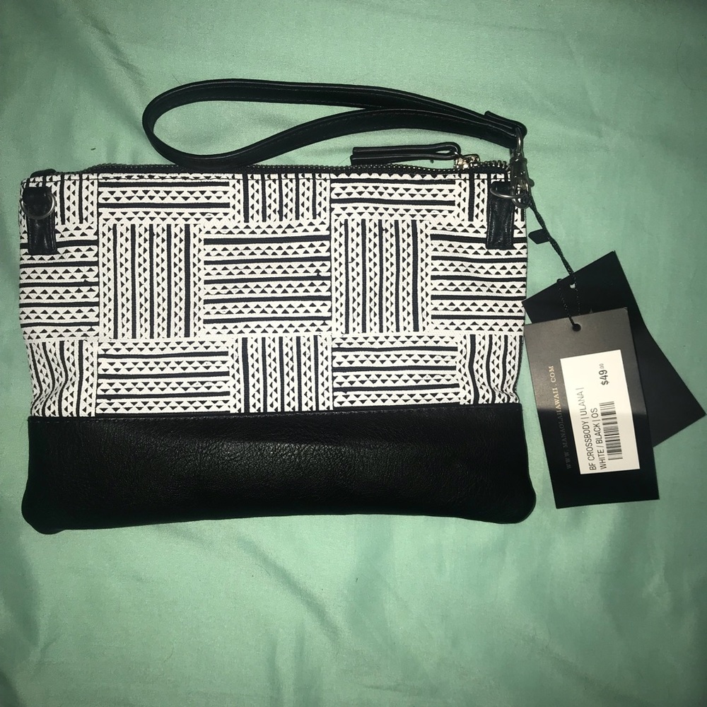 Manaola Clutch